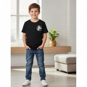 Old Navy Black Short Sleeve Tee with White Graphic - Naruto size 10-12